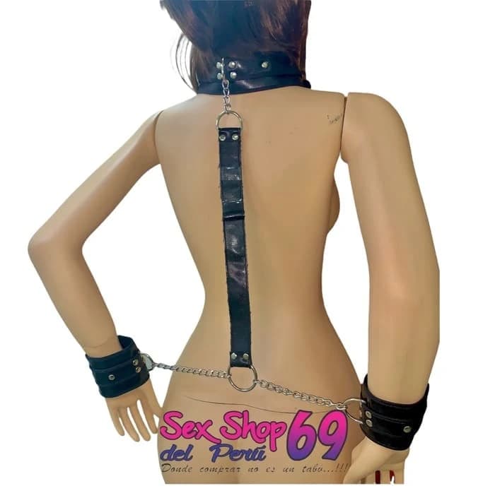 Fetish Collarin Con Esposas - imagen 1